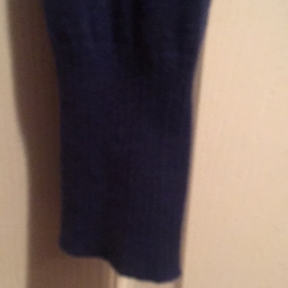 Forever21 sweater - Picture 3 of 8